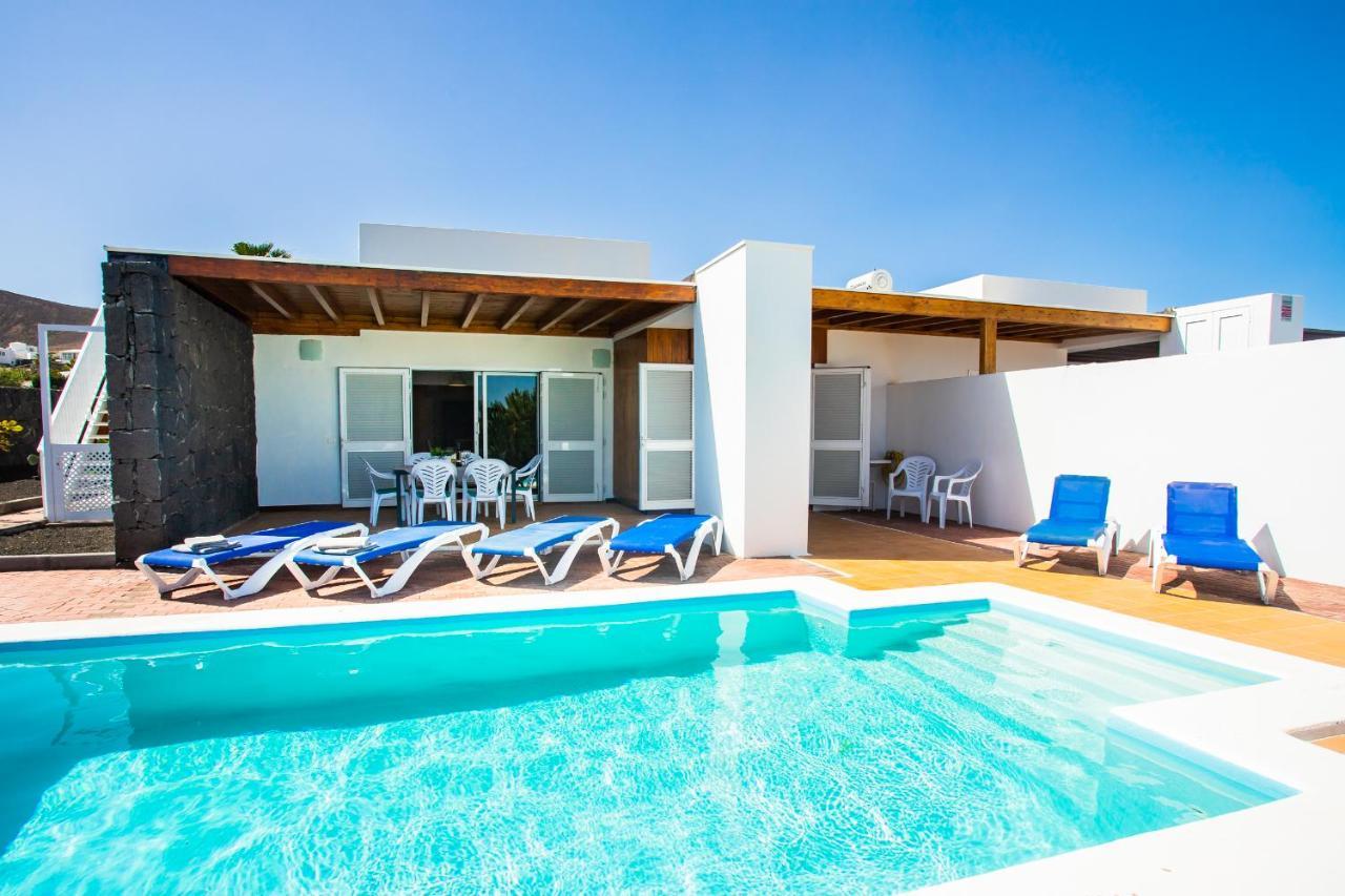 Villa Aleksandra Playa Blanca  Exteriör bild