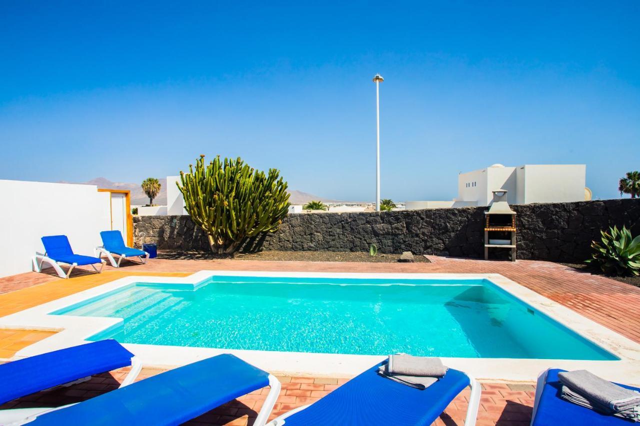 Villa Aleksandra Playa Blanca  Exteriör bild